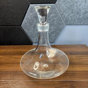 Glass Ship’s Wine Decanter w/ Tapered Stopper – Flat Wide Base – 10.5" Tall